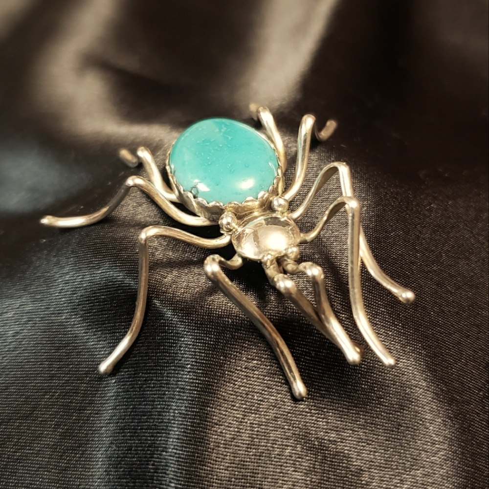 *SALE* Turquoise stone Spider Brooch in Sterling